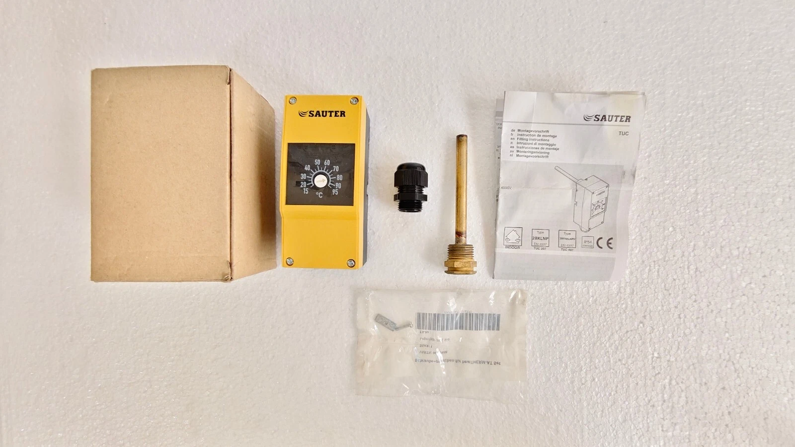 Sauter tuc105f001 / TUC105F001 Universal Thermostat